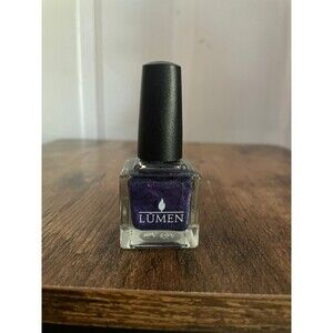 lumen azure eye